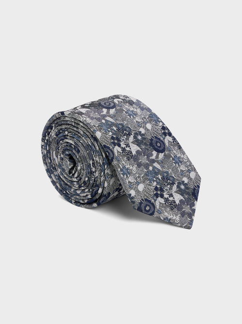 Cravate large en soie mélangée grise à motif fleuri bleu - Father & Sons - 1
