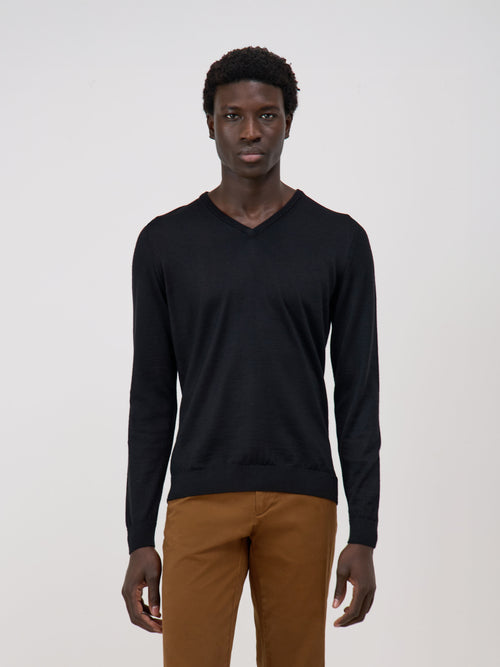 Pull col V en laine Mérinos mélangée noire - Father & Sons - 1