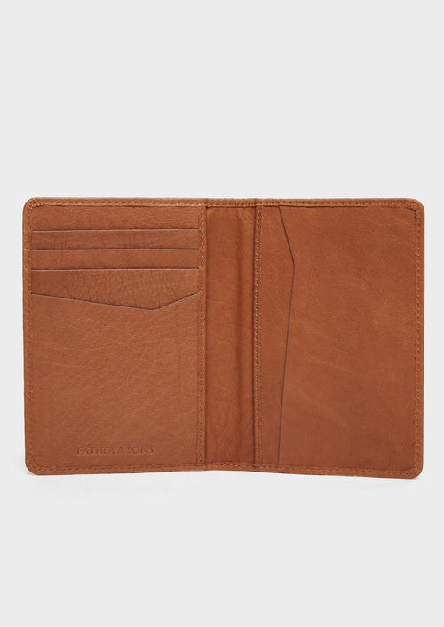 Portefeuille pour passeport en cuir grainé cognac - Father & Sons - 2