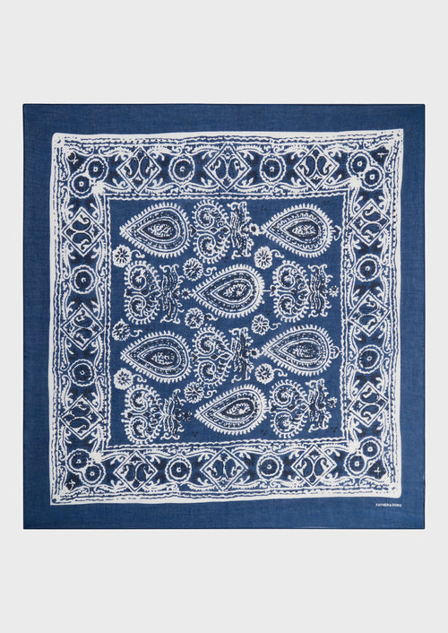 Bandana en coton bleu jeans à motif fantaisie blanc - 2 - Father & Sons   - 3 