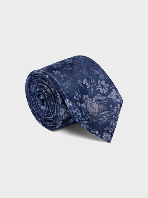 Cravate large en coton et soie bleu indigo à motif fleuri - 1 - Father & Sons   - 18 