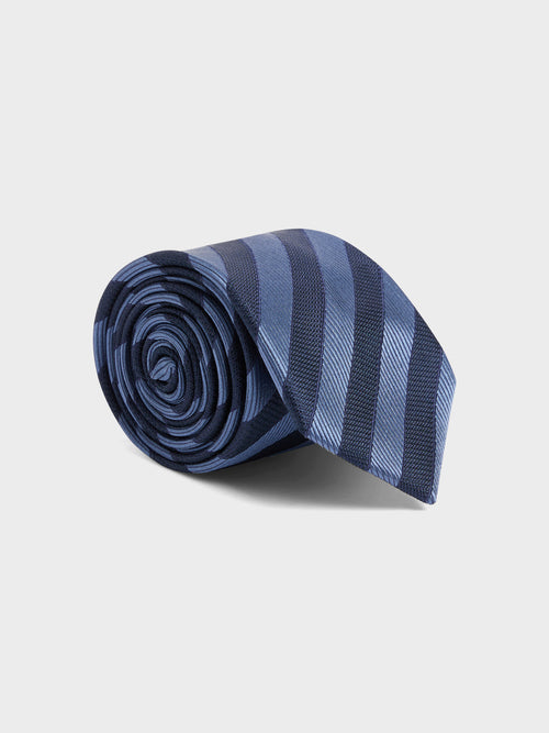 Cravate large en soie bleu indigo à rayures - 1 - Father & Sons   - 17 