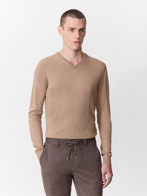 Pull col V en laine Mérinos mélangée camel - 1 - Father & Sons   - 6 