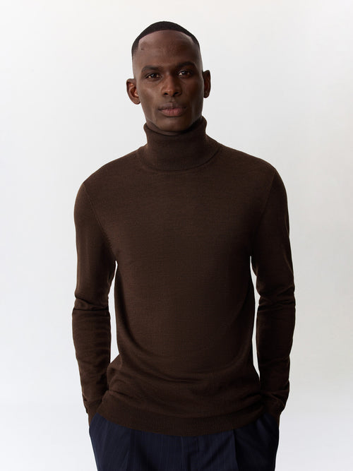 Pull col roulé en laine Mérinos mélangée marron foncé - 1 - Father & Sons   - 2 
