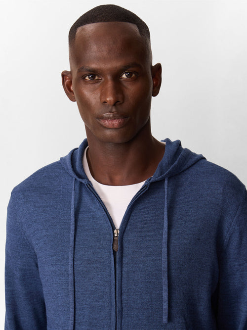Gilet à capuche zippé en laine Mérinos mélangée bleu jeans - Father & Sons   - 3 