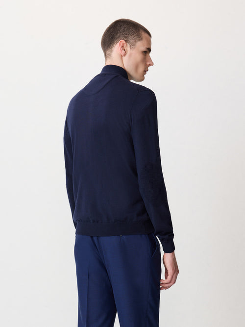 Pull col zippé en laine Mérinos mélangée bleu marine - 2 - Father & Sons   - 4 