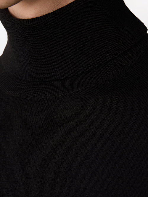 Pull col roulé en laine Mérinos mélangée noir - Father & Sons   - 4 
