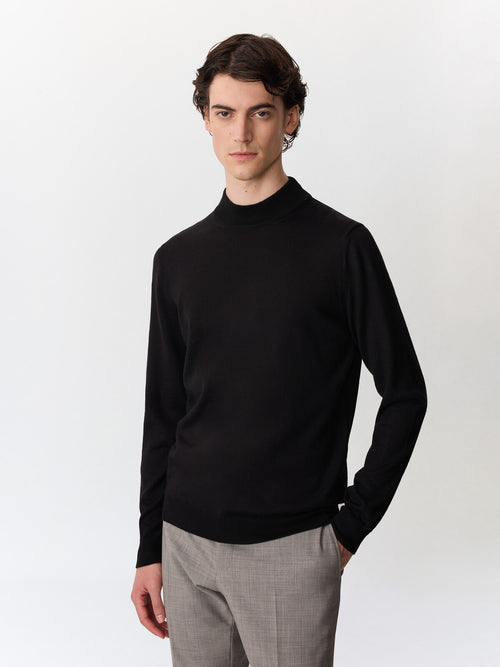 Pull col cheminée en laine Mérinos mélangée noire - Father & Sons   - 1 
