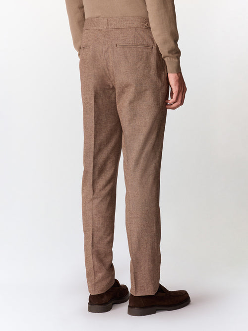 Chino slack semi regular en coton stretch marron - 2 - Father & Sons   - 19 