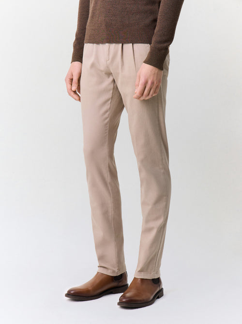 Chino slack regular en coton stretch marron - 1 - Father & Sons   - 11 