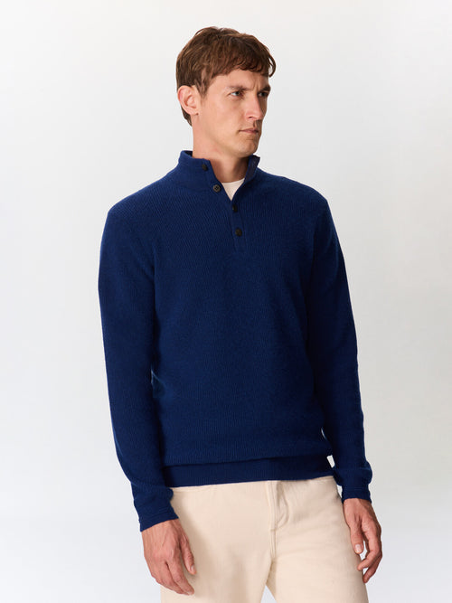 Pull col boutonné en cachemire bleu jeans - 1 - Father & Sons   - 13 