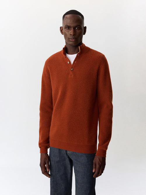 Pull col boutonné en cachemire rouille - Father & Sons   - 1 
