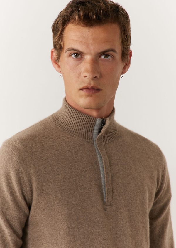 Pull col zippé en cachemire uni taupe clair - Father and Sons 61009